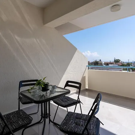 Andrea 3-bedroom In Mackenzie Διαμέρισμα