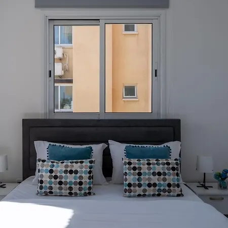 Andrea 3-bedroom In Mackenzie Λάρνακα