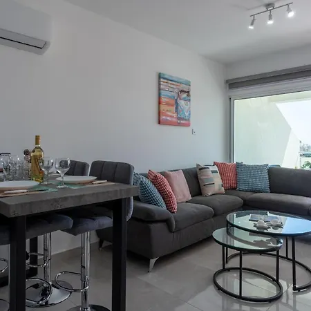 Apartament Andrea 3-bedroom In Mackenzie